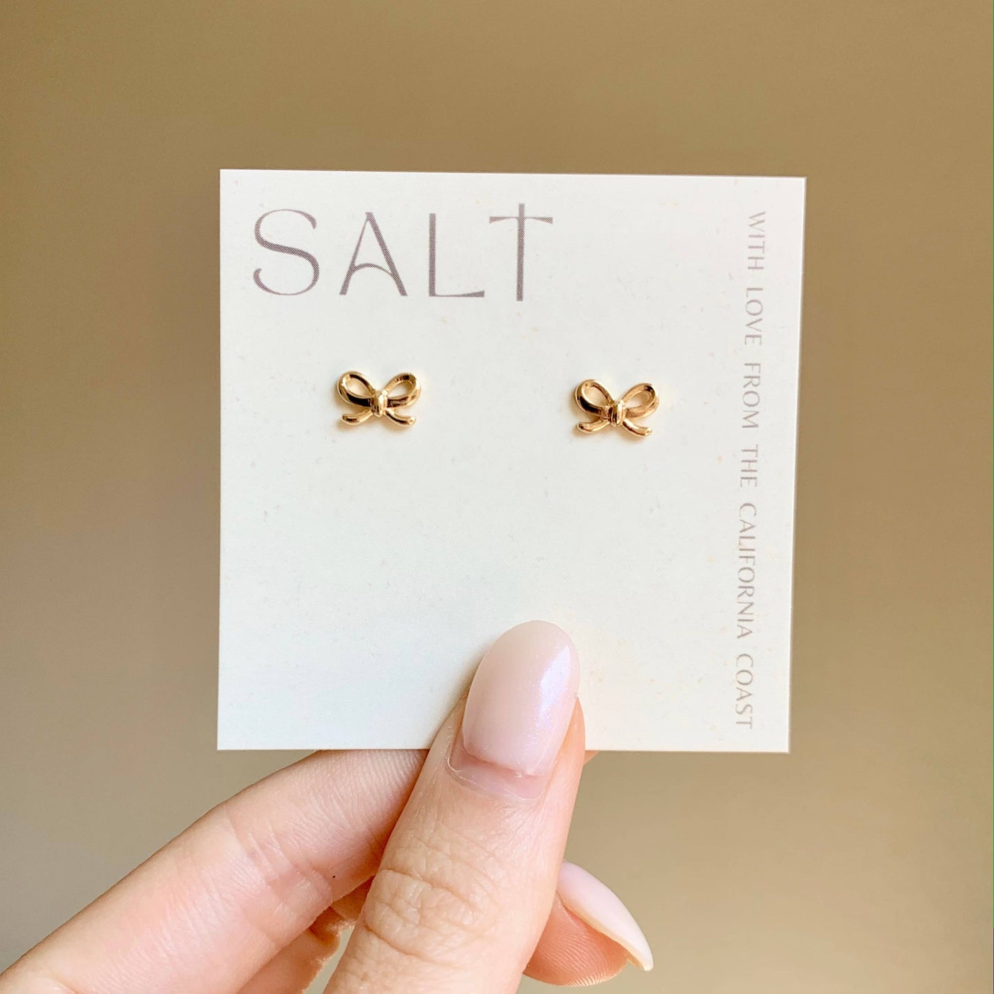 BOW STUDS | 18k gold |  dainty stud earrings