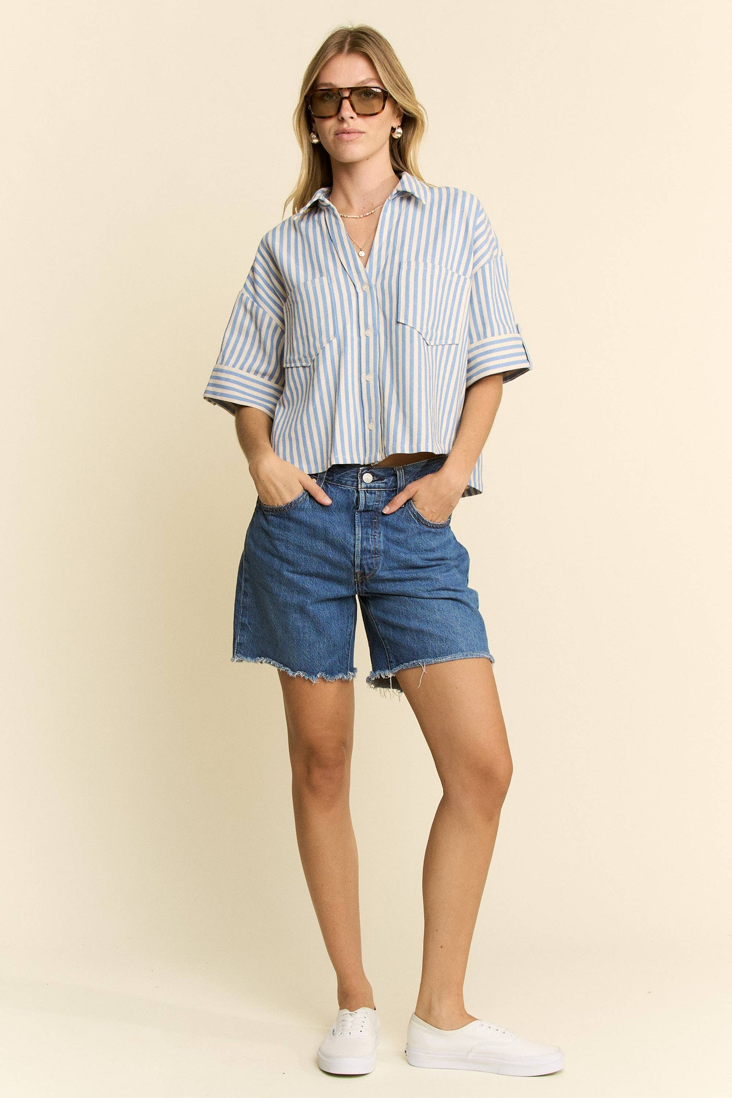 JADE BY JANE - STRIPE COLLAR SHORT SLEEVES SHIRT: CEMENT / S