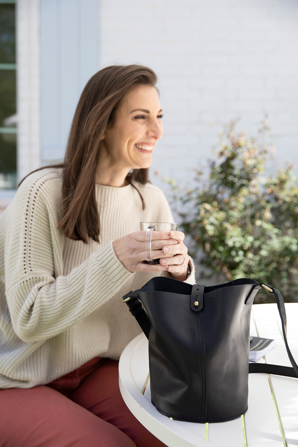 Purse & Clutch - Leather Bucket Bag in Black with Adjustable Strap & Pouch